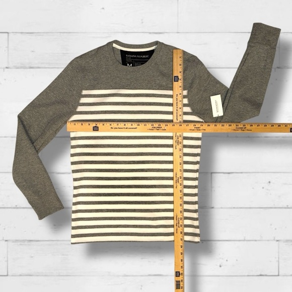 Banana Republic Men’s Pullover Long Sleeve Stripe Crewneck Gray White NWT Size M - Picture 2 of 15